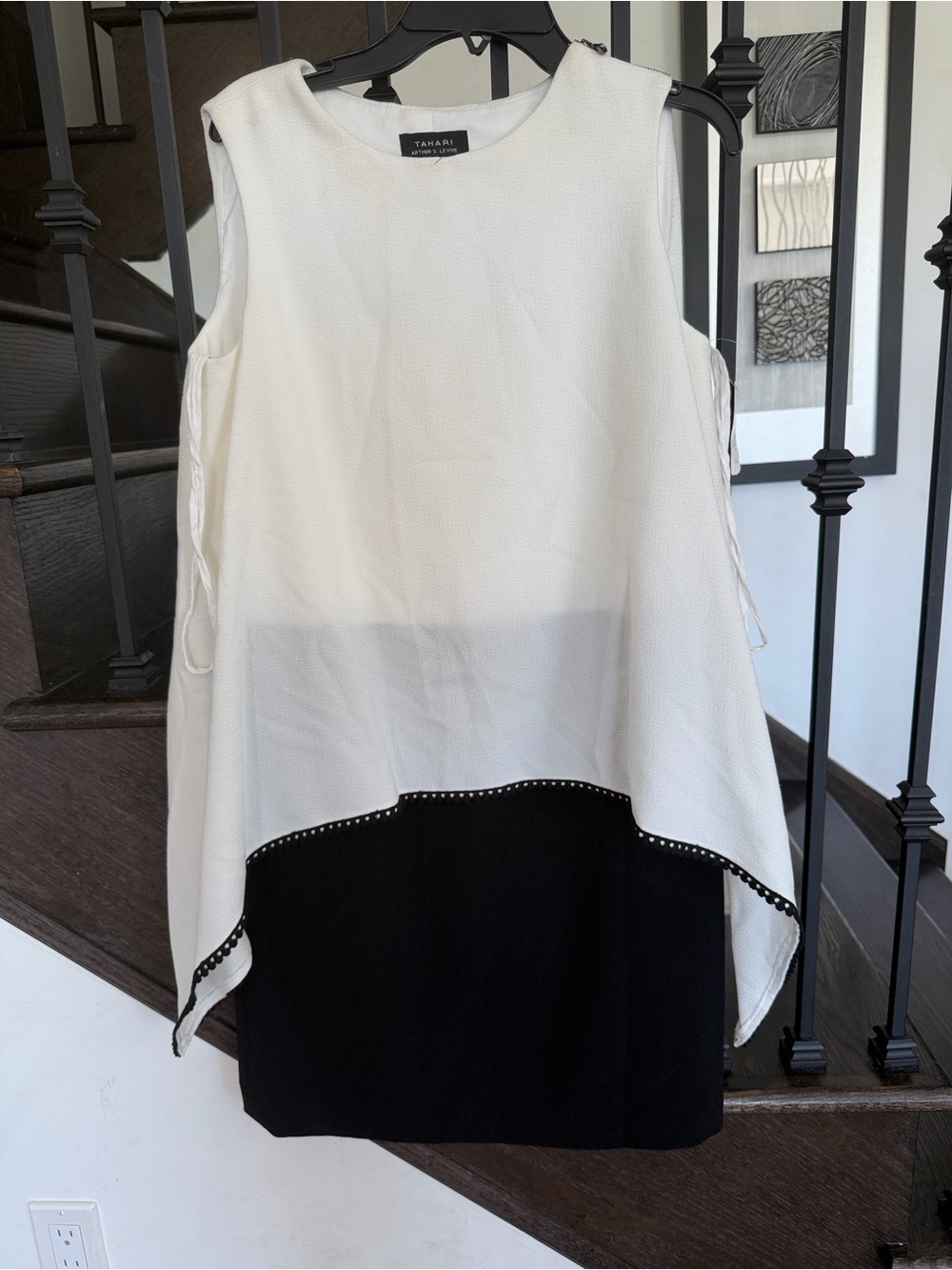 Tahari White Crewneck Shift Dress